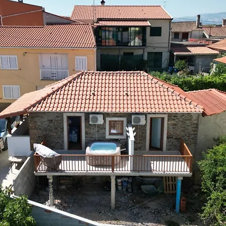 A Casa Do Avo Cruzes * Cerejais